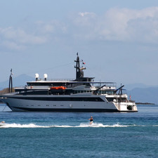 Motor yacht