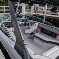 Four Winns HD270RS OB