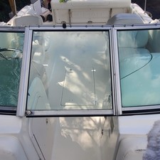Robalo R227 Dual Console