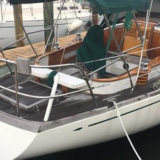 Hallberg-Rassy Mistral 33