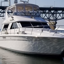 Sea Ray 550 Sedan Bridge