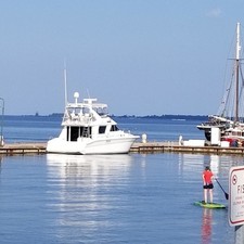 Sea Ray 550 Sedan Bridge