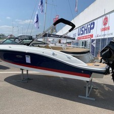 Sea Ray SPX 210 OB