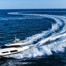 Ferretti 670