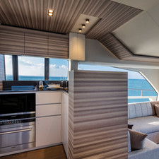 Ferretti 670