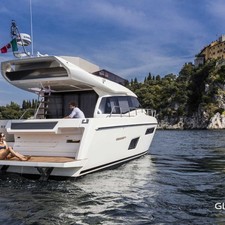 Ferretti 450