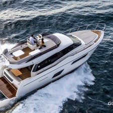 Ferretti 450