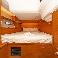 Dufour 530