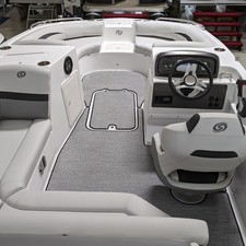 Hurricane 188 sport sundeck