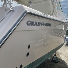 Grady-White Express 370