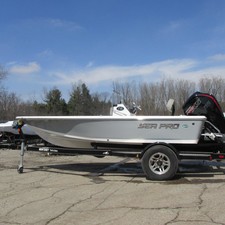 Sea Ray pro 208 bay
