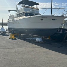 Viking Dbl Cabin Motor Yacht