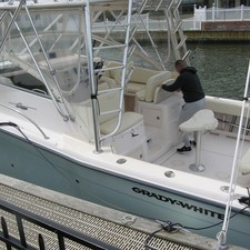 Grady-White Express 330