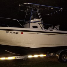 Boston Whaler 21 Outrage