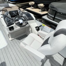Sylvan L-3 CLZ DH Tritoon - IN STOCK