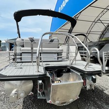 Sylvan L-3 CLZ DH Tritoon - IN STOCK