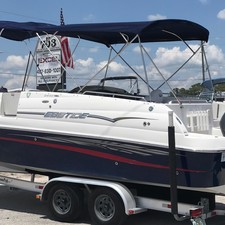 Larson 2400 Escape RT Twin FC