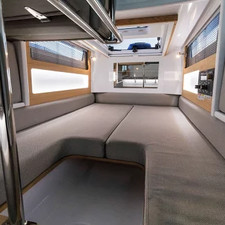 Axopar 28 Cabin