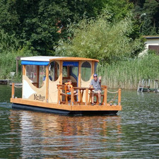 Marina EldenburgBade- &amp; Angelfloss