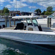 Boston Whaler 330 Outrage
