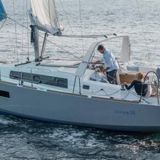 Beneteau Oceanis 38