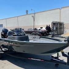 Tracker Pro Guide V-16 SC