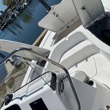 Sea Ray pro 208 bay