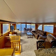 Hatteras 75 Cockpit Motor Yacht