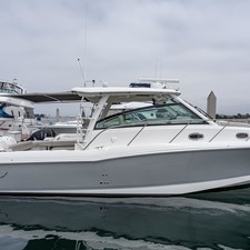 Boston Whaler 345 Conquest