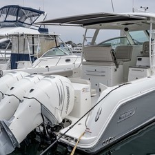 Boston Whaler 345 Conquest