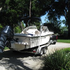 Grady-White Freedom 225