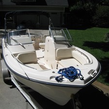 Grady-White Freedom 225