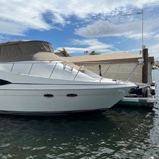 Carver 36 Mariner