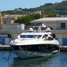 Sunseeker Predator 82