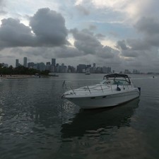 Sea Ray 400 Sundancer