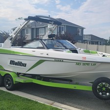 Malibu Wakesetter 22 LSV