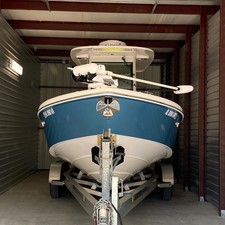 Everglades 253 Center Console