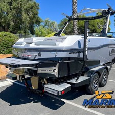 Malibu Wakesetter 23 LSV