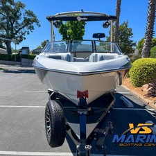 Malibu Wakesetter 23 LSV