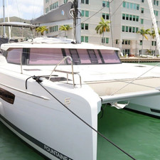 Fountaine Pajot Astrea 42