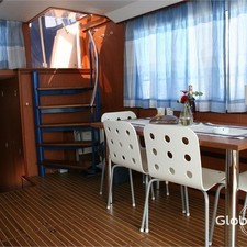Safari Houseboat 1200
