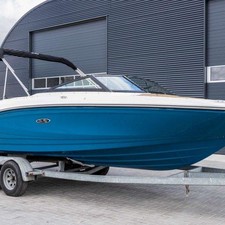 Sea Ray SPX 210
