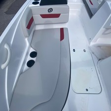 Hurricane SunDeck Sport 185 OB