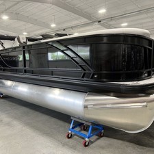 Hinckley Center Console 29