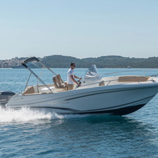 Cap Camarat 7.5 CC