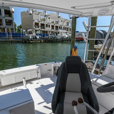 Luhrs 320 Open