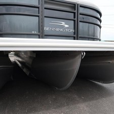 Bennington 22 LSR SPS
