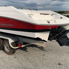Regal 2000 Bowrider