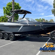 Malibu Wakesetter 25 LSV