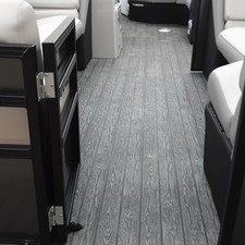 Lowe Retreat 230 RFL